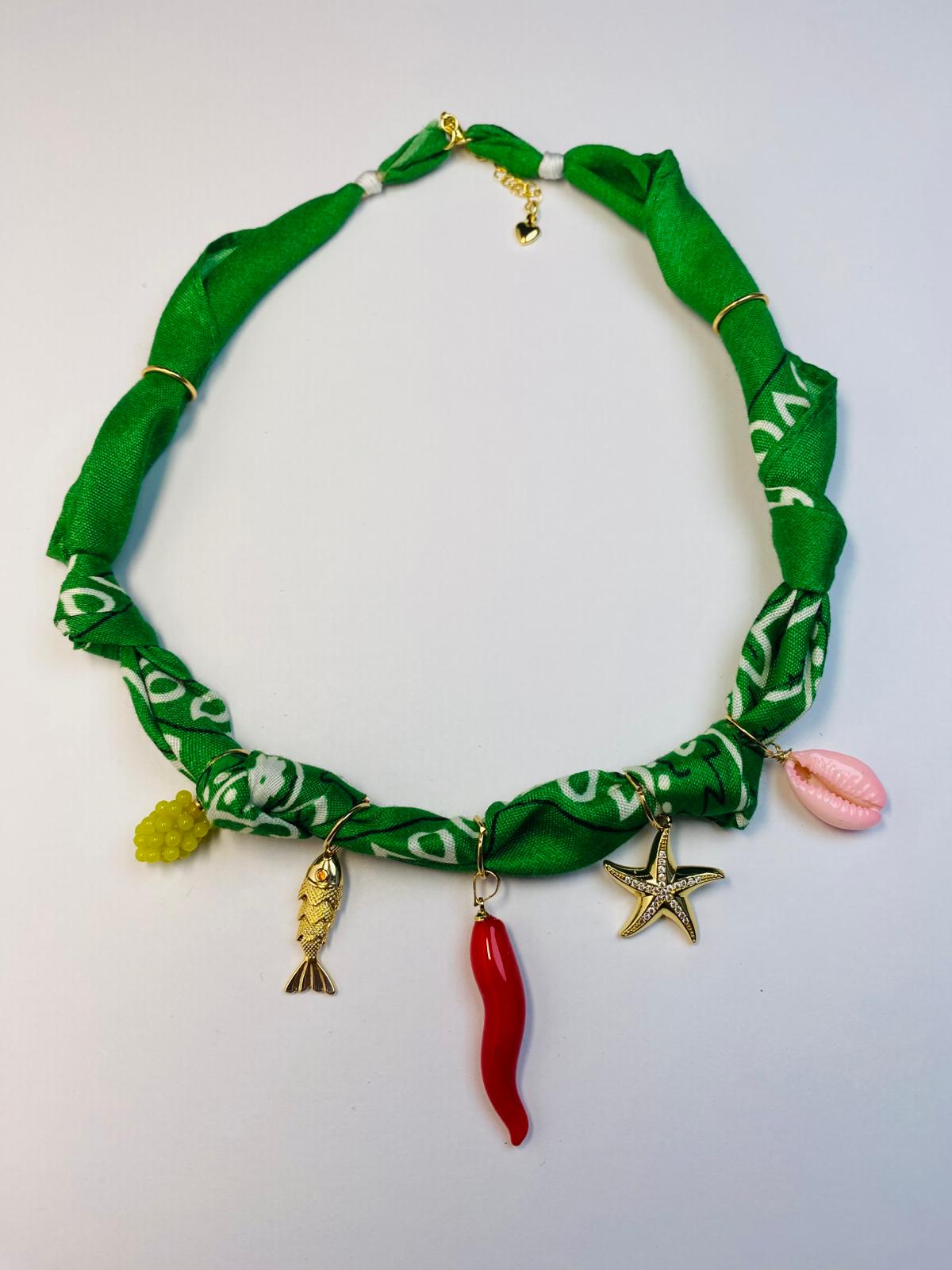 collar de bandana
